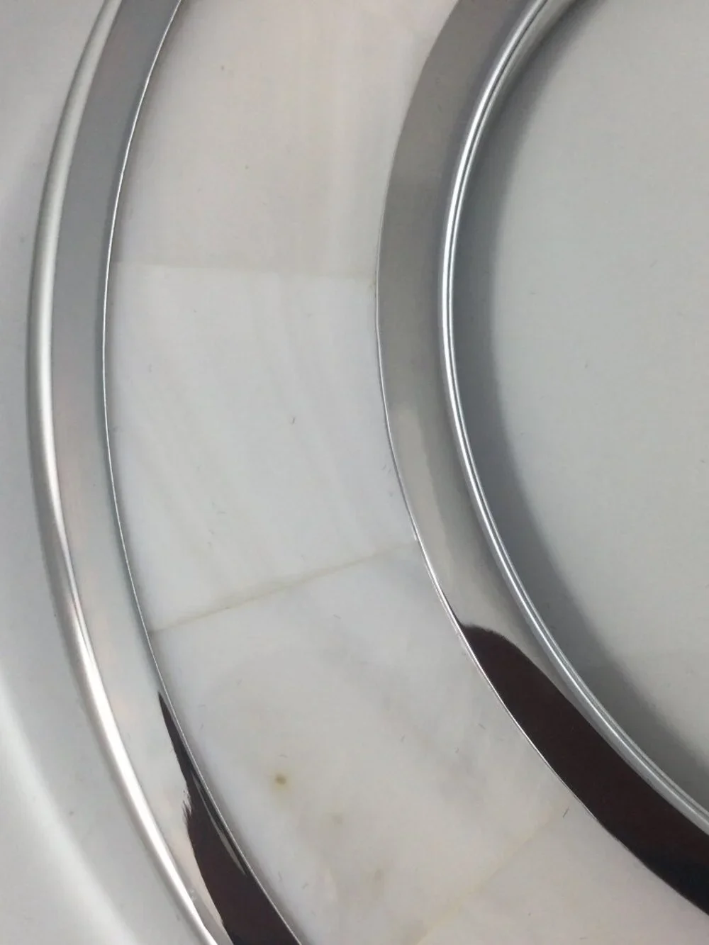 Pottery Barn Mother of Pearl Round Hanging Frame 6